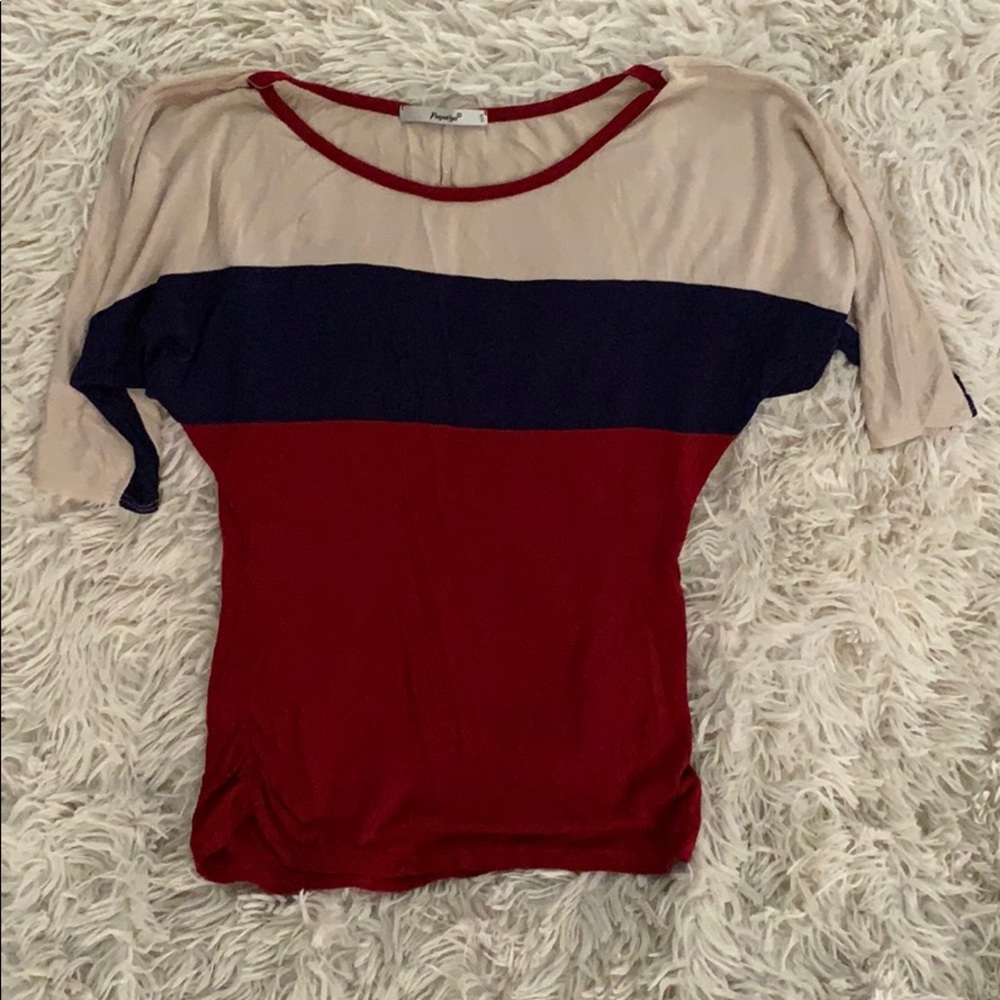 Like new shirt size small juniors